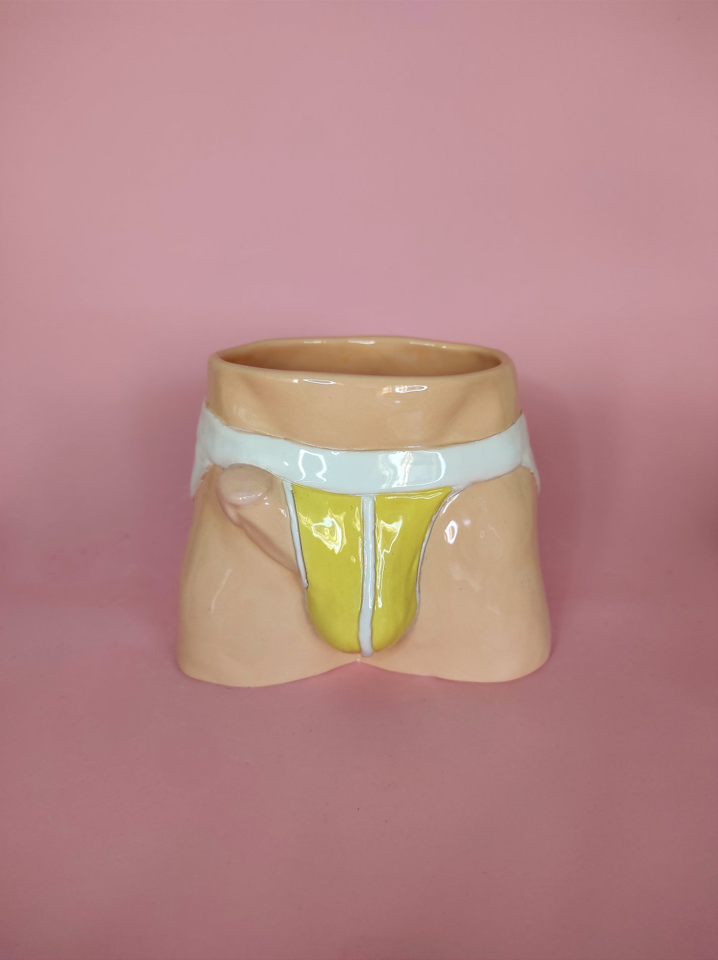 Pre-order. Pot «Yellow jocks»
