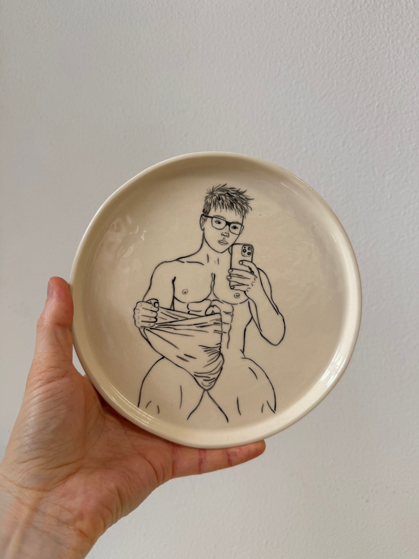 Plate "Selfie"
