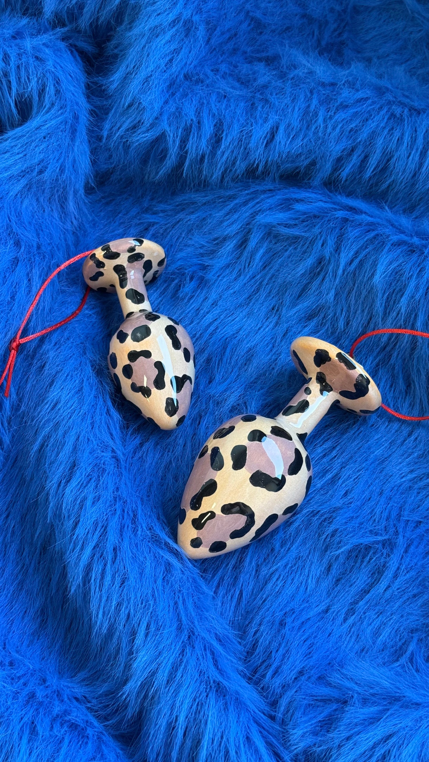 Christmas tree decoration “Plug” leopard