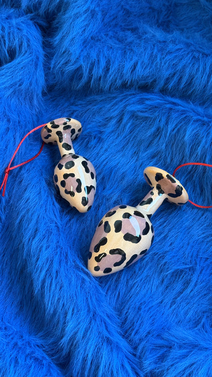 Christmas tree decoration “Plug” leopard