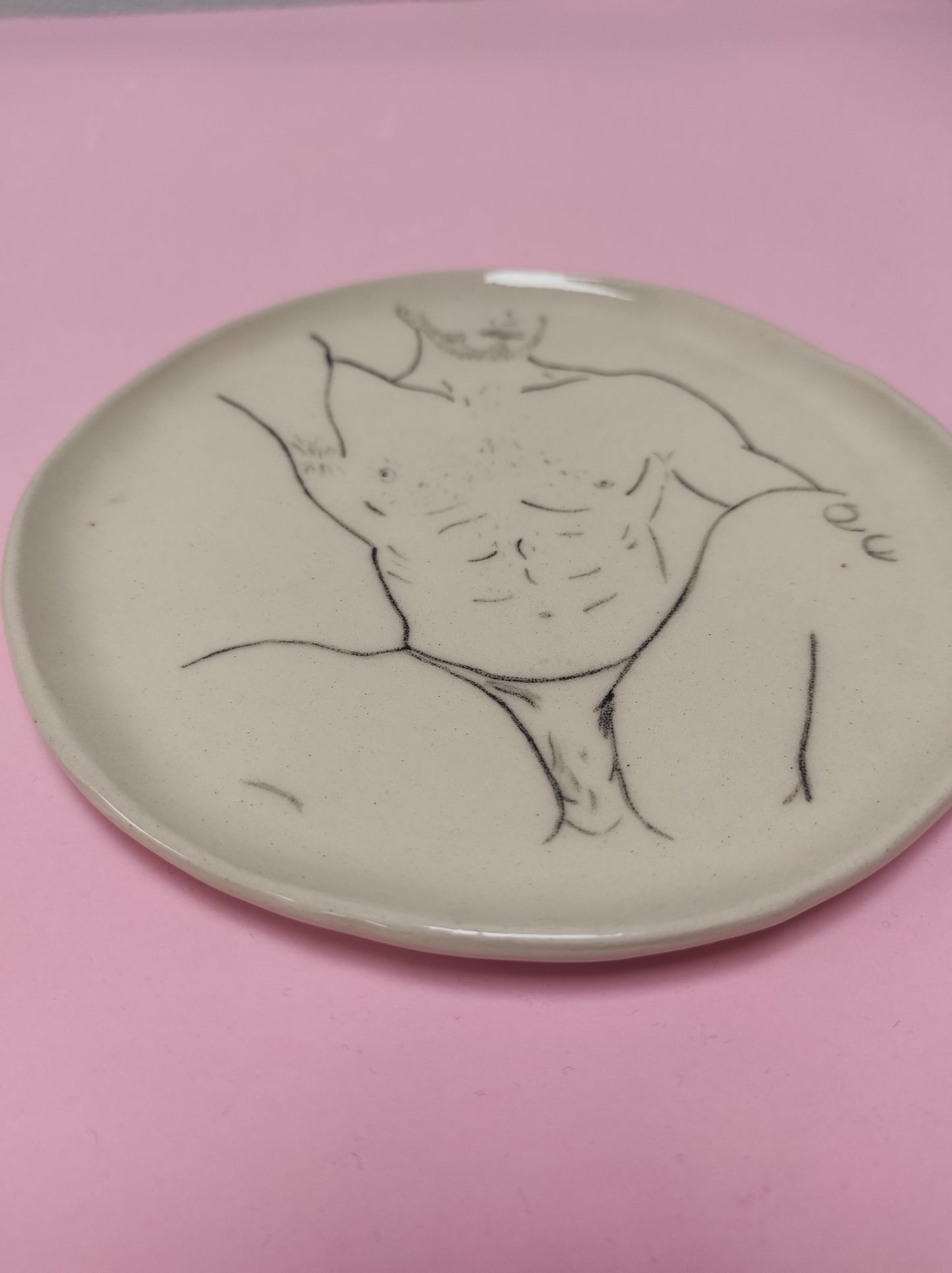 Decorative plate "Pose"